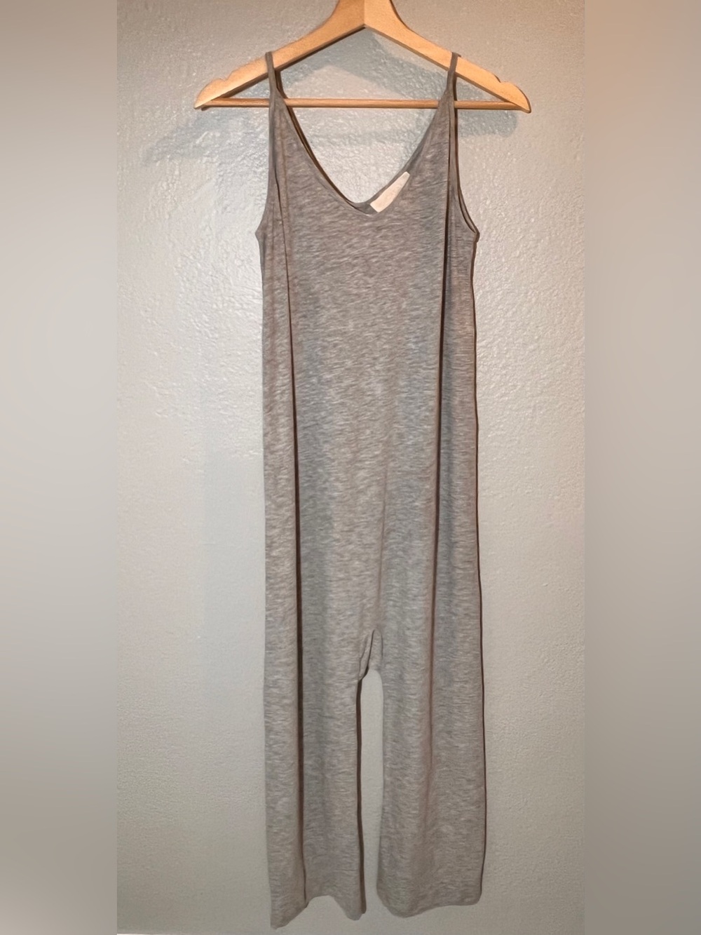 The Great Pajama Onsie Size 0. Never worn. Gray